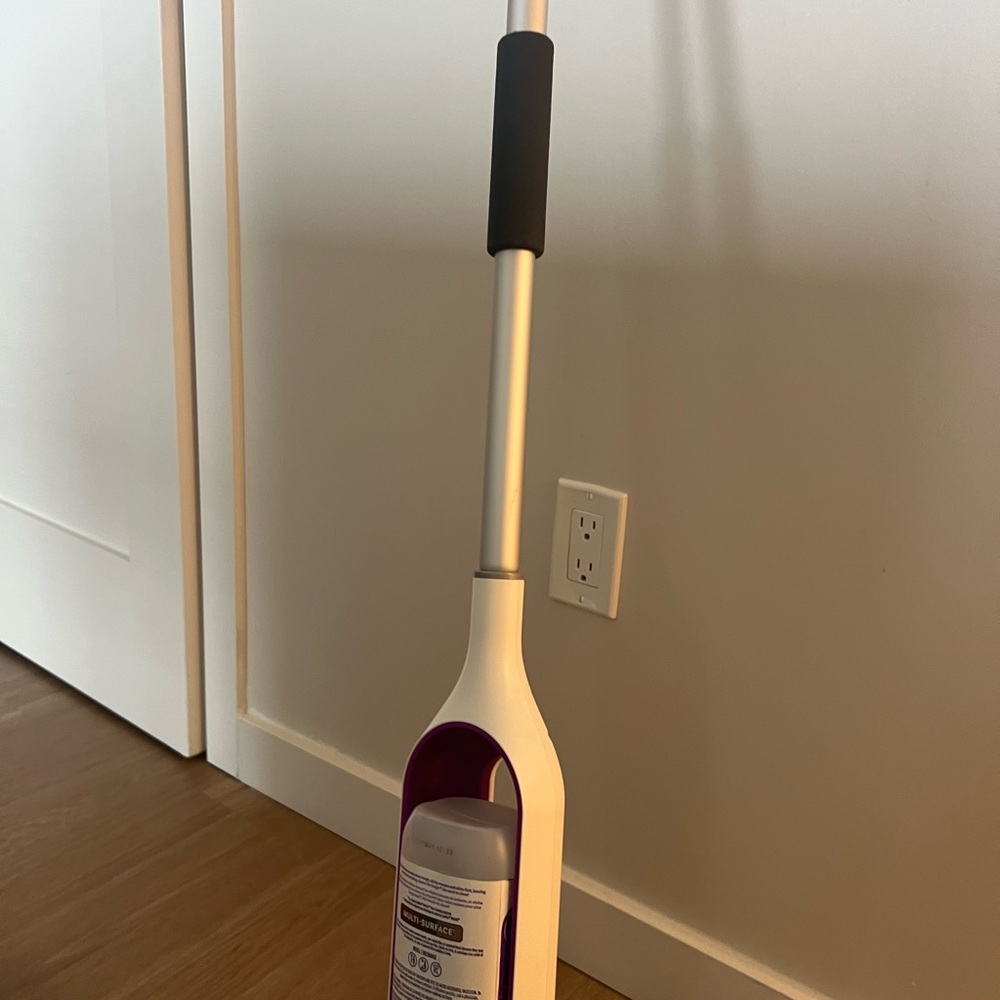 Swiffer - Picture 4 of 6